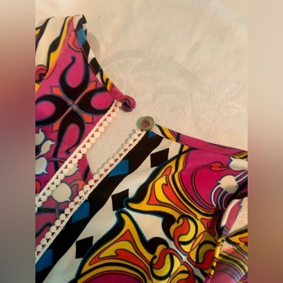 Peach Love of California sleeveless romper - Picture 2 of 7